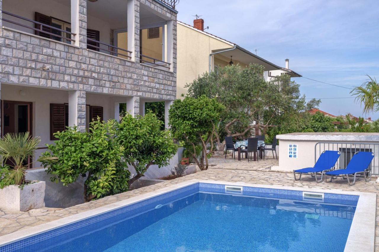 Apartments Priko Stari Grad  Luaran gambar